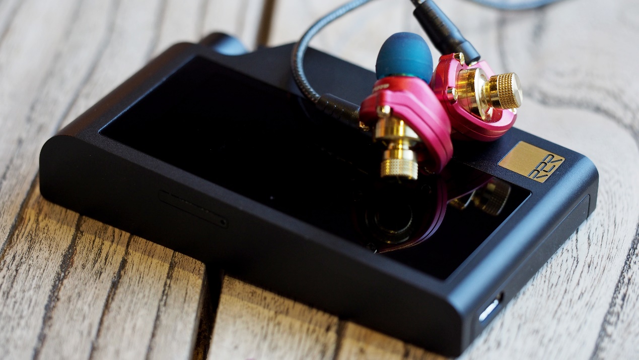 原子蚂蚁的力量—HIFIMANR2R2000体验