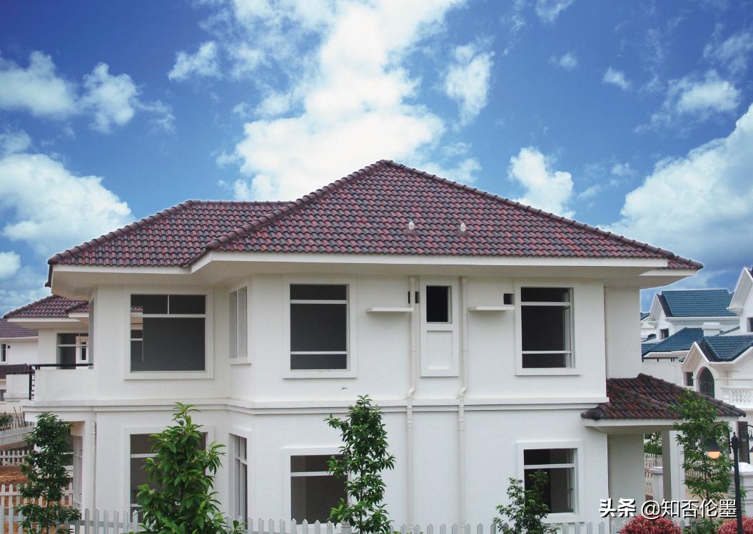 农村盖房用砖和砌块哪个更好,农村盖房琉璃瓦好还是树脂瓦好