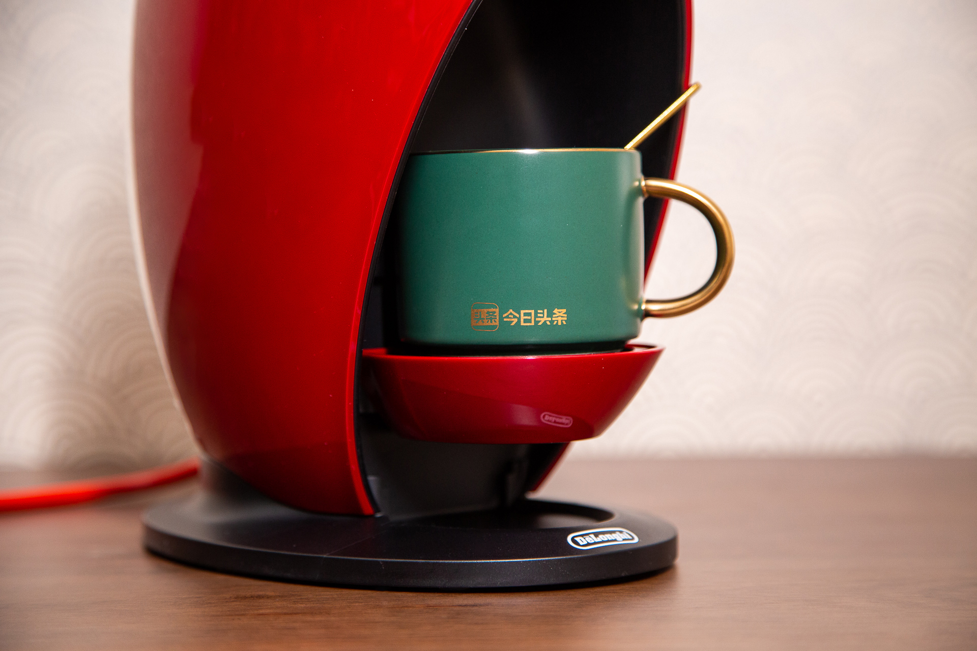 德龙edg606胶囊咖啡机使用教程,德龙龙蛋edg250胶囊咖啡机使用方法