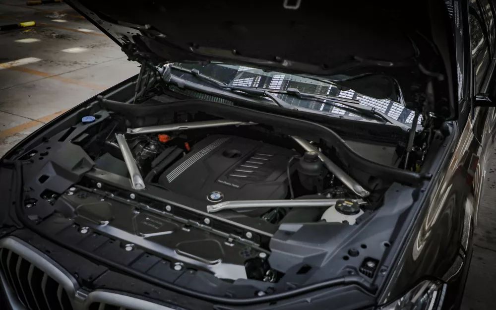 宝马x6全新2.0t油耗测试,宝马x6操控性与质量怎样