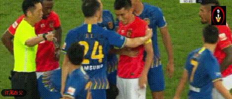 恒大亚冠张琳芃被红牌,恒大逃过点球手球绝杀