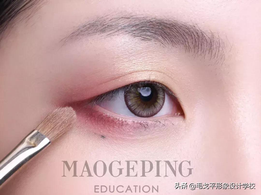 眼妆怎么画显大又干净单眼皮内双,没有内双的单眼皮怎么画眼妆
