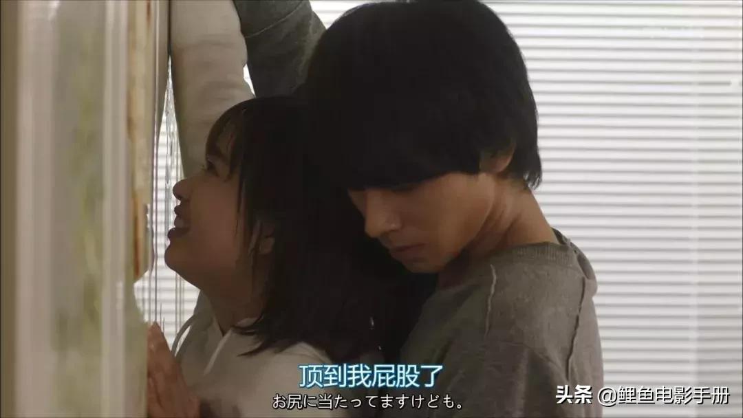 半夜看电视剧扰民不,半夜睡不着看什么电视剧