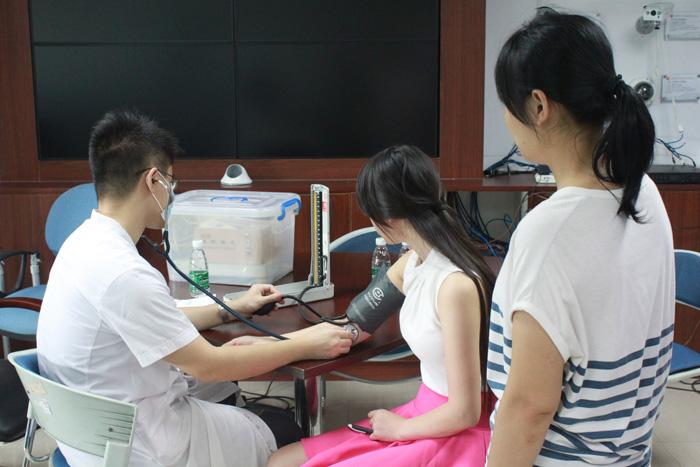 肠胃镜检查第一年正常第二年得癌,做肠胃镜检查出来肿瘤会怎么样