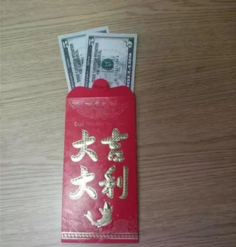 看看船员兄弟在船过年模式