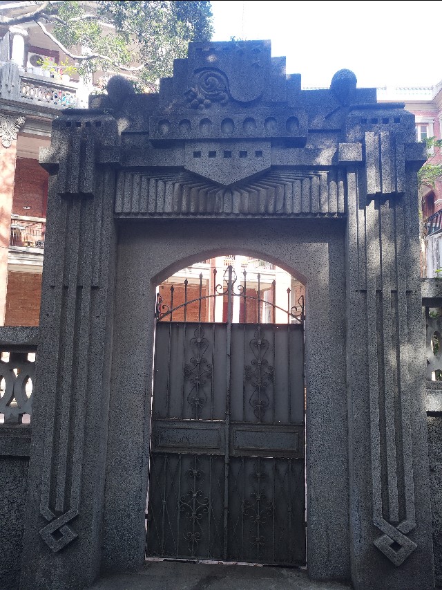 厦门人穿拖鞋短袖,厦门人冬天的穿着