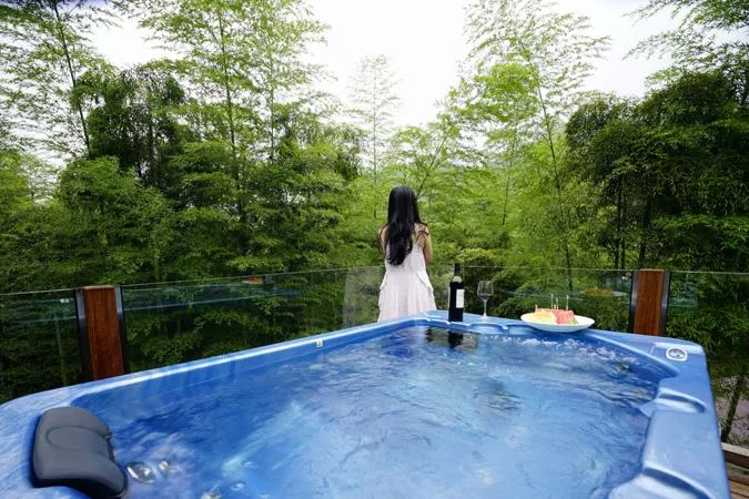 最美的民宿隐藏在森林云海,观光玻璃栈道民宿