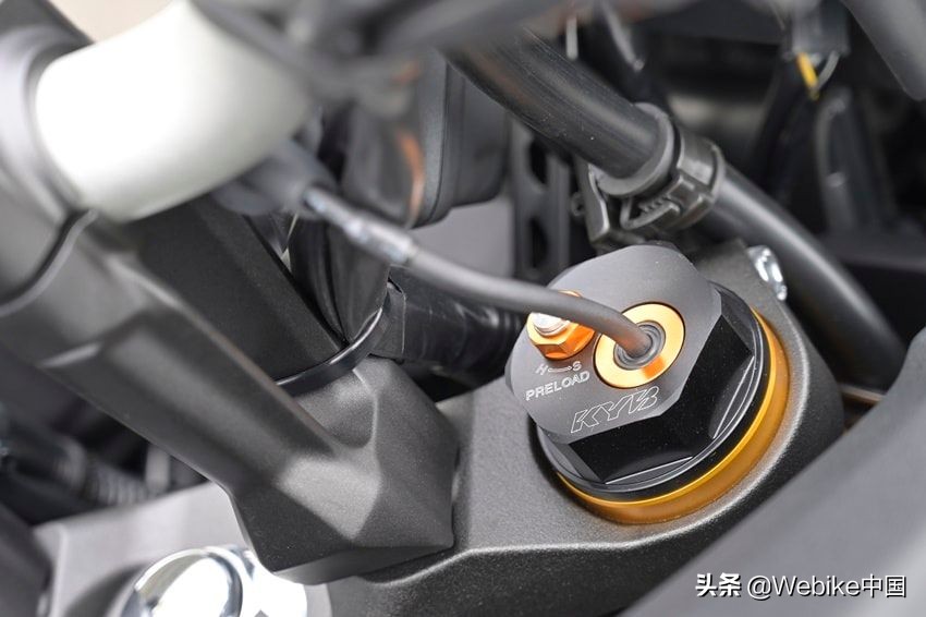 闆呴┈鍝坱racer9鍥藉唴鍞环,闆呴┈鍝坱racer9gt璇勬祴