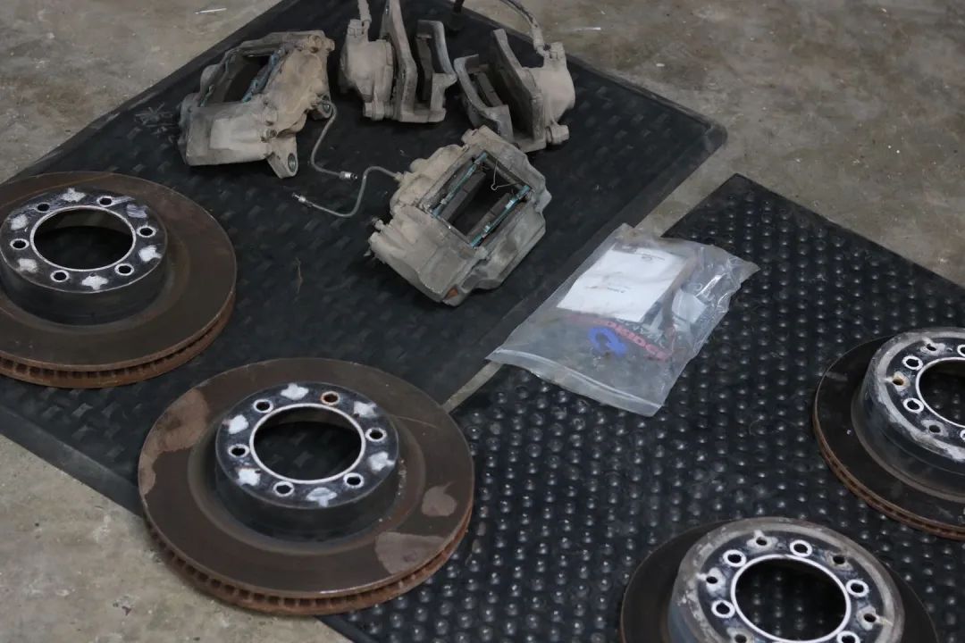 怪兽修车翻新奥迪q7,怪兽修车翻新视频