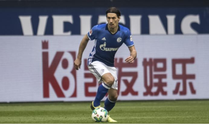 沙尔克04转会大巴黎的球员,沙尔克04亚洲边后卫