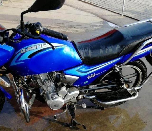 摩托车机油是不是越高级越好,给摩托车加航油好不好