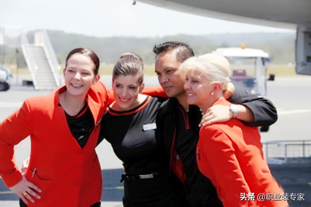 澳大利亚捷星航空787,世界航服