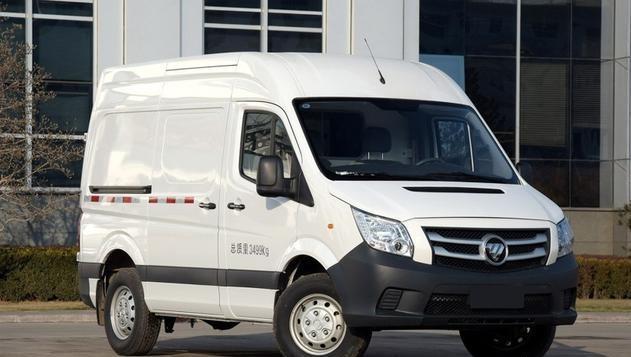 长安睿行m70优点和缺点,长安睿行m70和m90尾门一样的吗