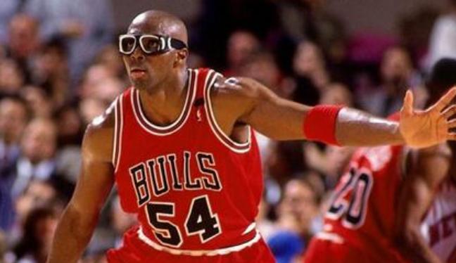 乔丹巅峰时期的工资是多少,巅峰乔丹现在能拿多少薪资