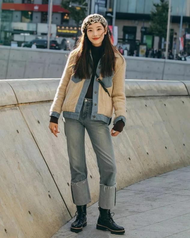 女人的衣服无需买太多,女人所有的衣服