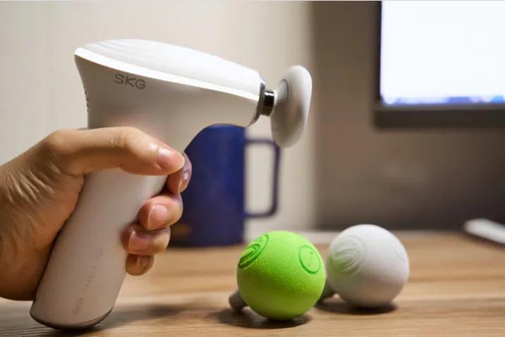 肩颈酸痛热敷按摩,缓解肩颈酸痛理疗