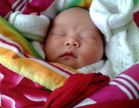 三岁孩子夜里还穿纸尿裤,4岁孩子夜里穿纸尿裤