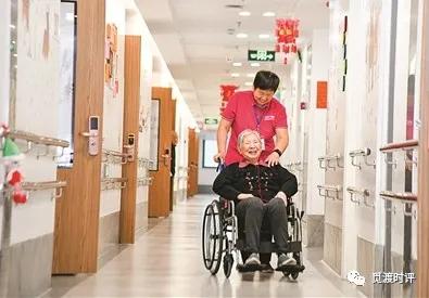 觅渡时评丨“家具适老”还是“老适家具”？