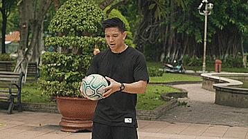 新手小白怎么颠勺,足球小白颠球入门教程