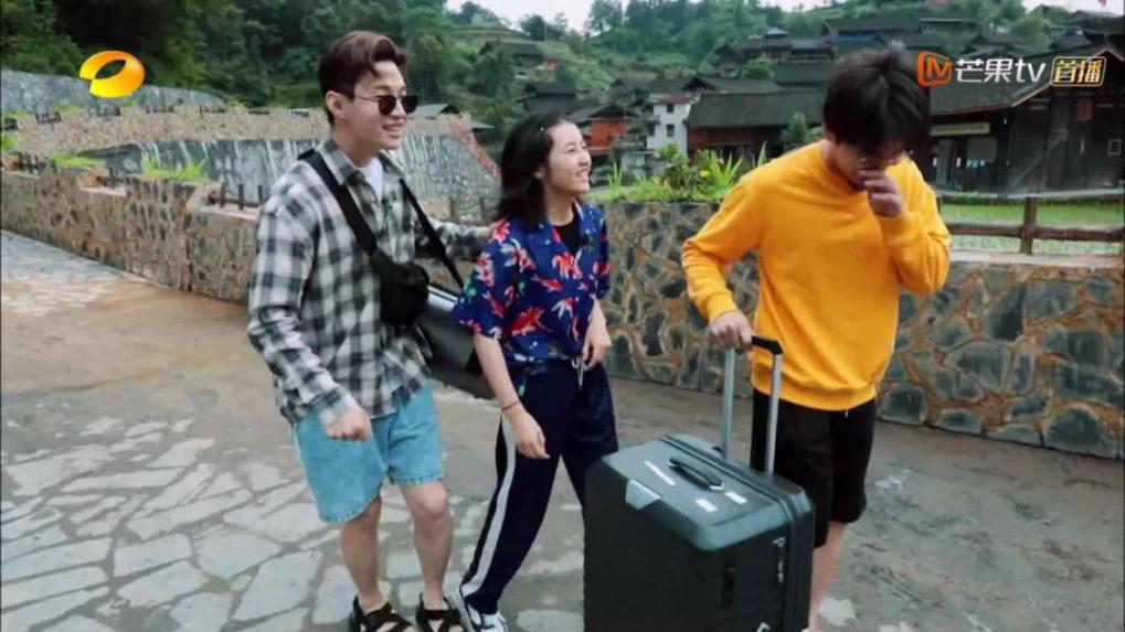 京东为你点亮箱包时尚新look，不再苦等11.11