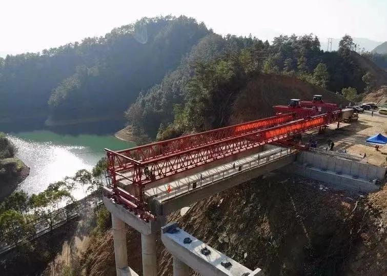 “blingbling”,黄得可爱的橘子可以从8月摘到来年2月!淳安中联村:临湖民宿处女地,甜甜蜜蜜看湖景