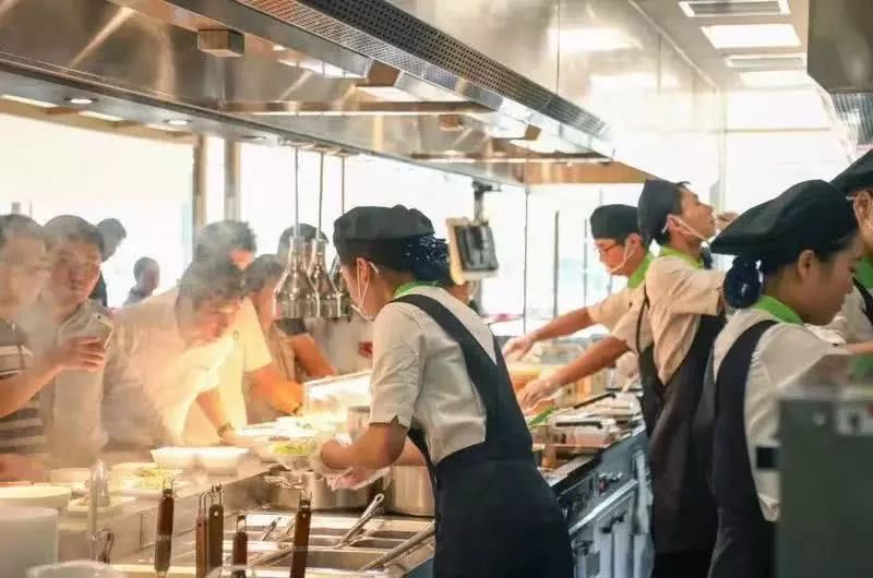 这家“中式快餐店”拳打真功夫、脚踢德克士,可我真的不认识啊