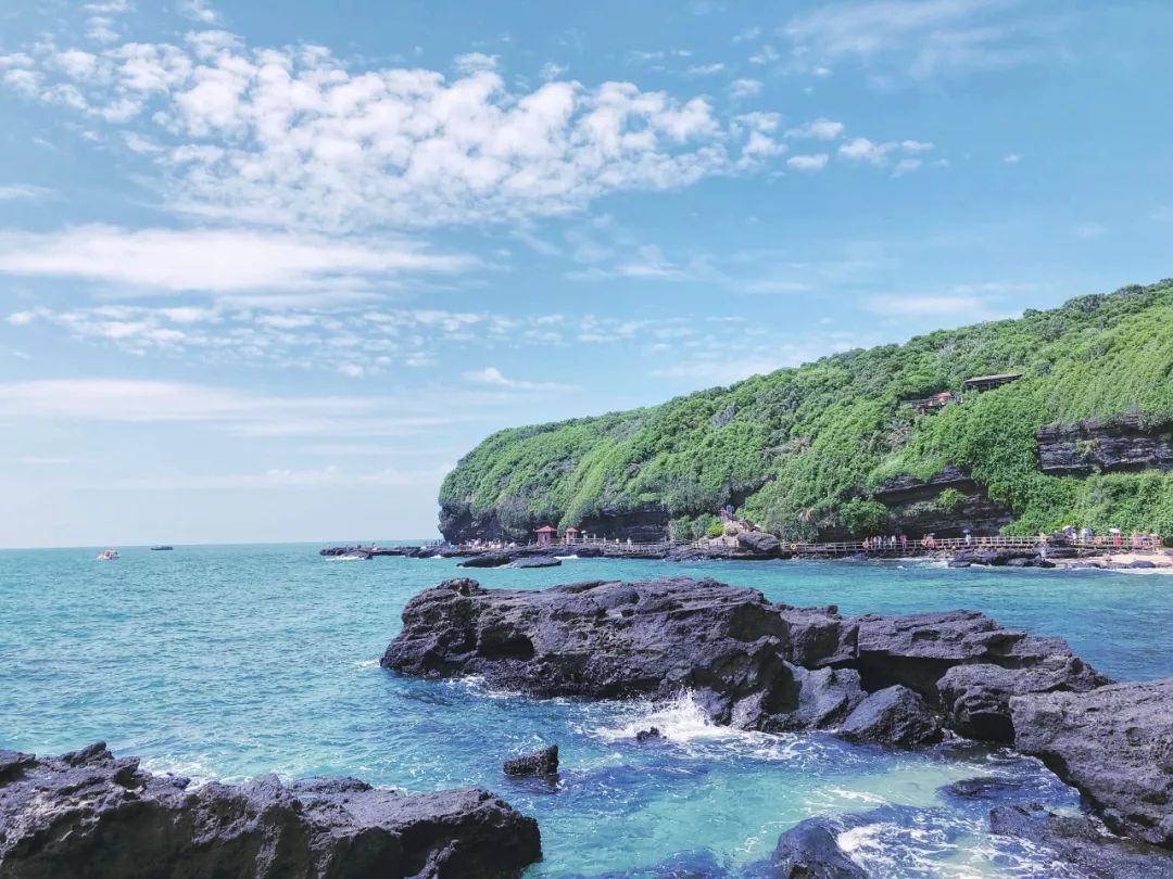 景色不输东南亚,美食百元吃到撑,这座滨海小城冬季正好最迷人