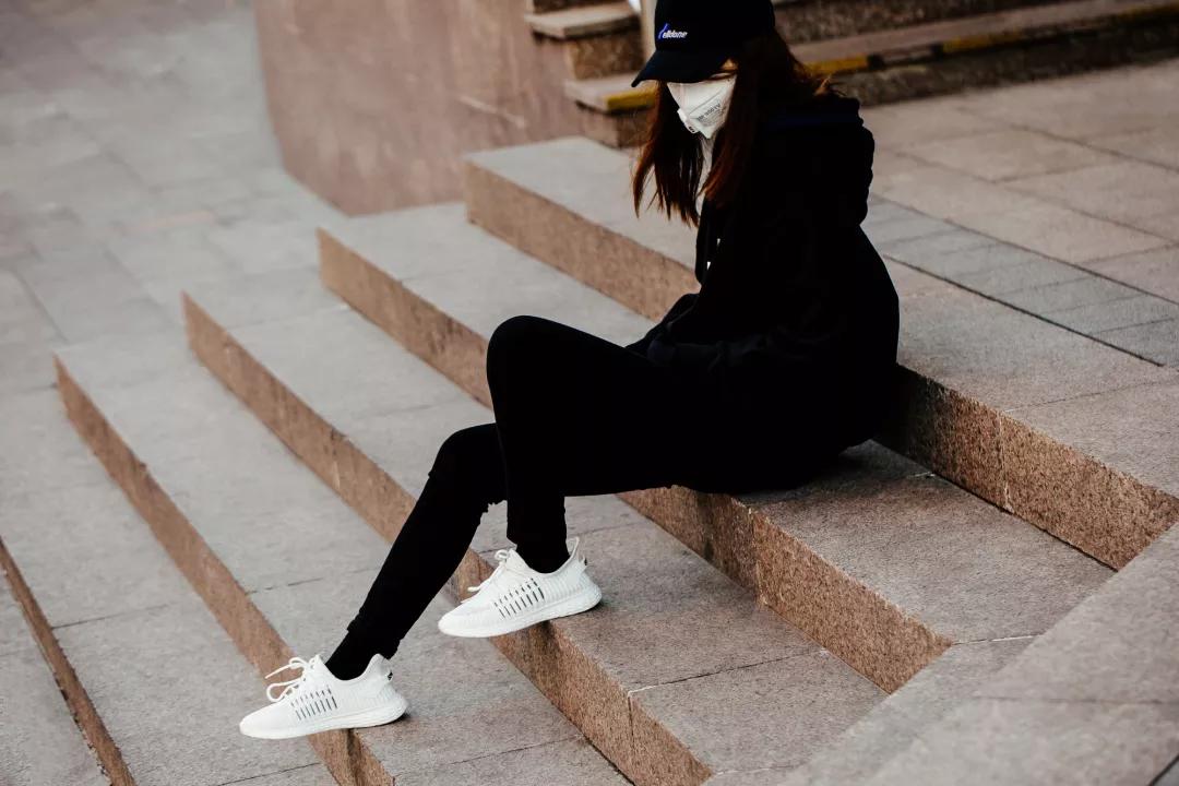 飞织潮感运动鞋,正品黑科技鞋