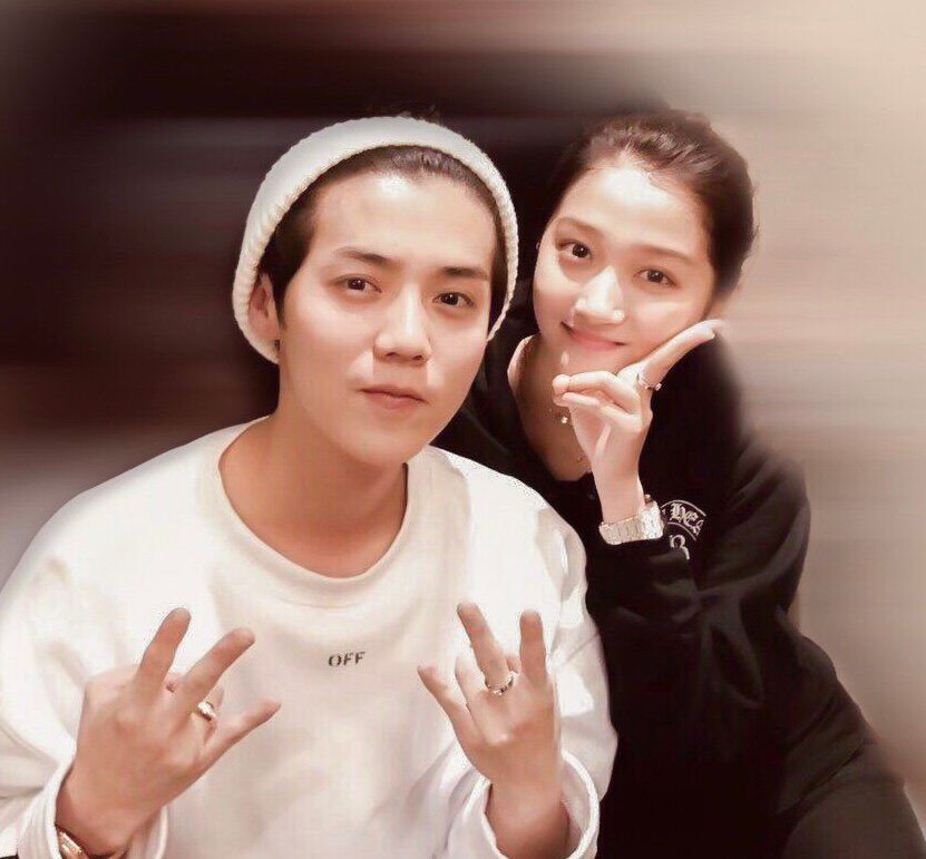 关晓彤和鹿晗最新聊天记录,关晓彤和鹿晗聊天记录图文