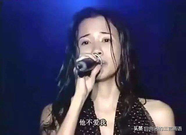 从“小三”到“被小三”，她和周星驰、冯德伦分手，41岁再嫁初恋