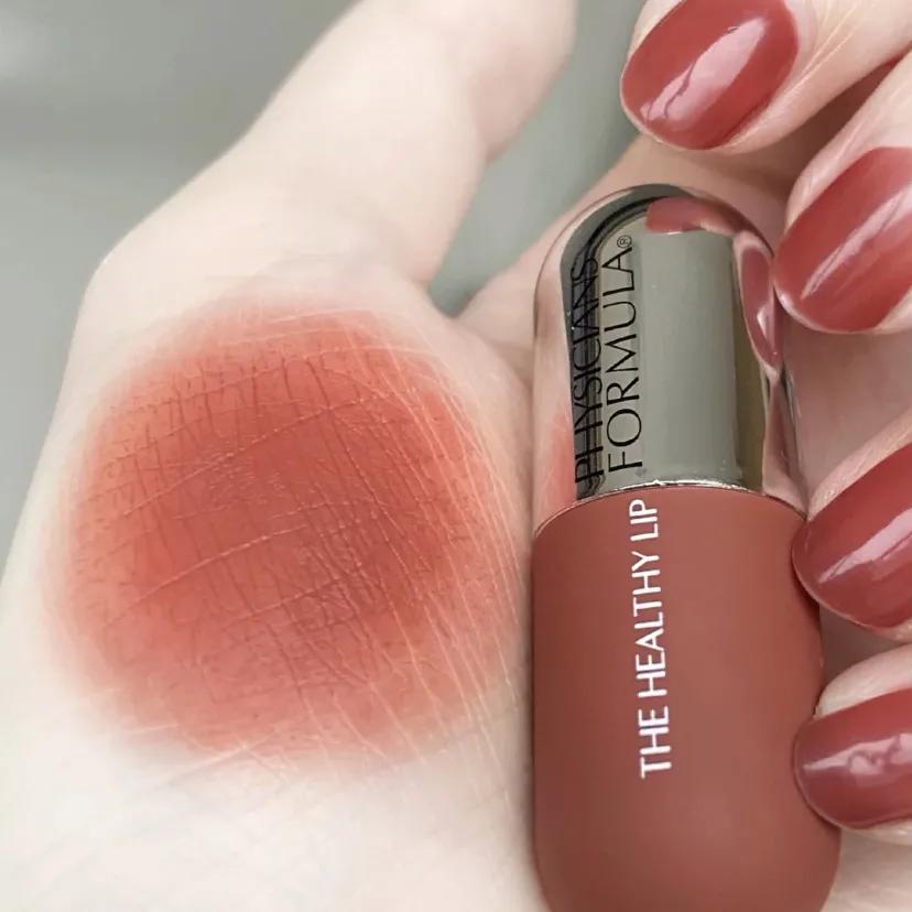 口红怎么选白皮的好用一点,韩系欧美口红都要怎么挑