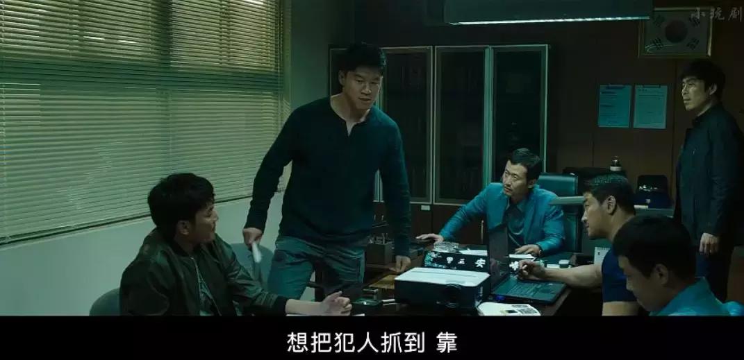 一部警察破案的电视剧老片子,警察靠指甲破案的悬疑片