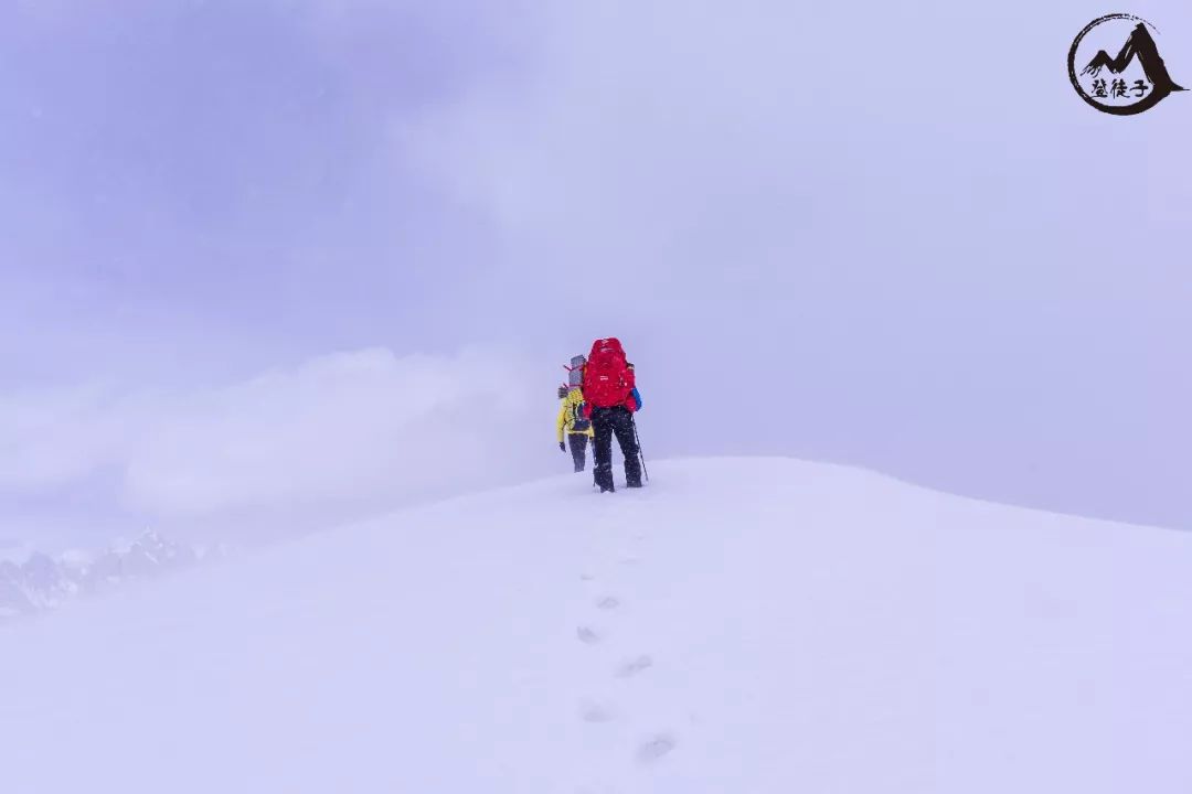 93.840160°E，30.945246°N海拔5686米，萨普转山意外收获未登峰