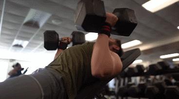 巨石强森健身计划,巨石强森训练时间表