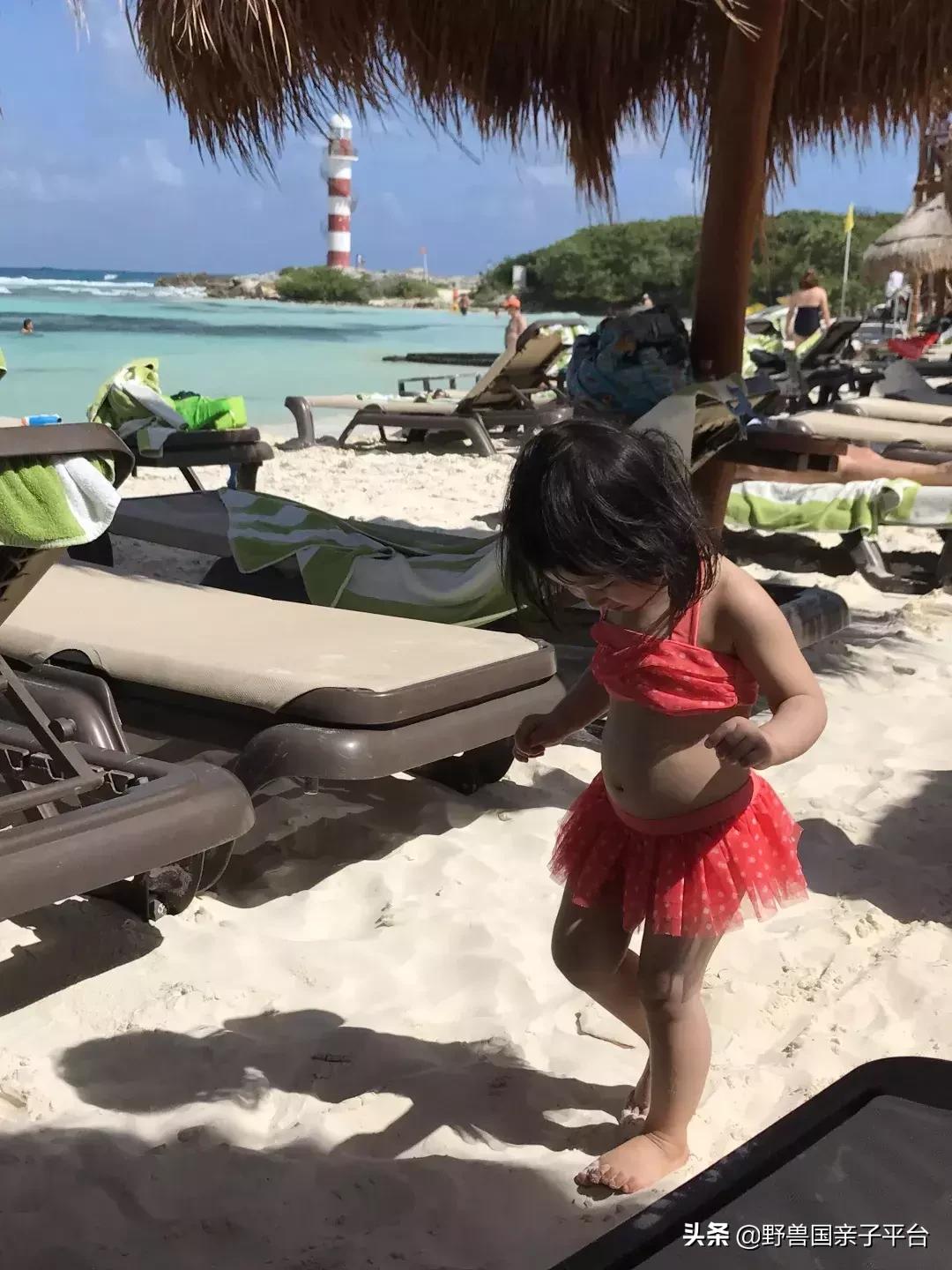儿童玩水玩沙的正确方法,带小孩去沙滩游泳小技巧