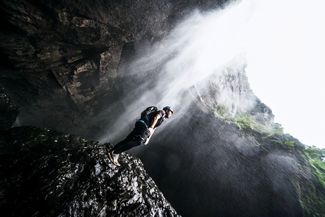 我与“熔岩瀑布”的日常PRW-30YT-1PR陪我体验浩瀚无垠