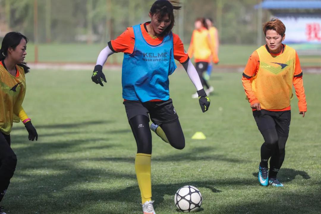 积极投身疫情防控重大任务,积极行动坚决抗击疫情