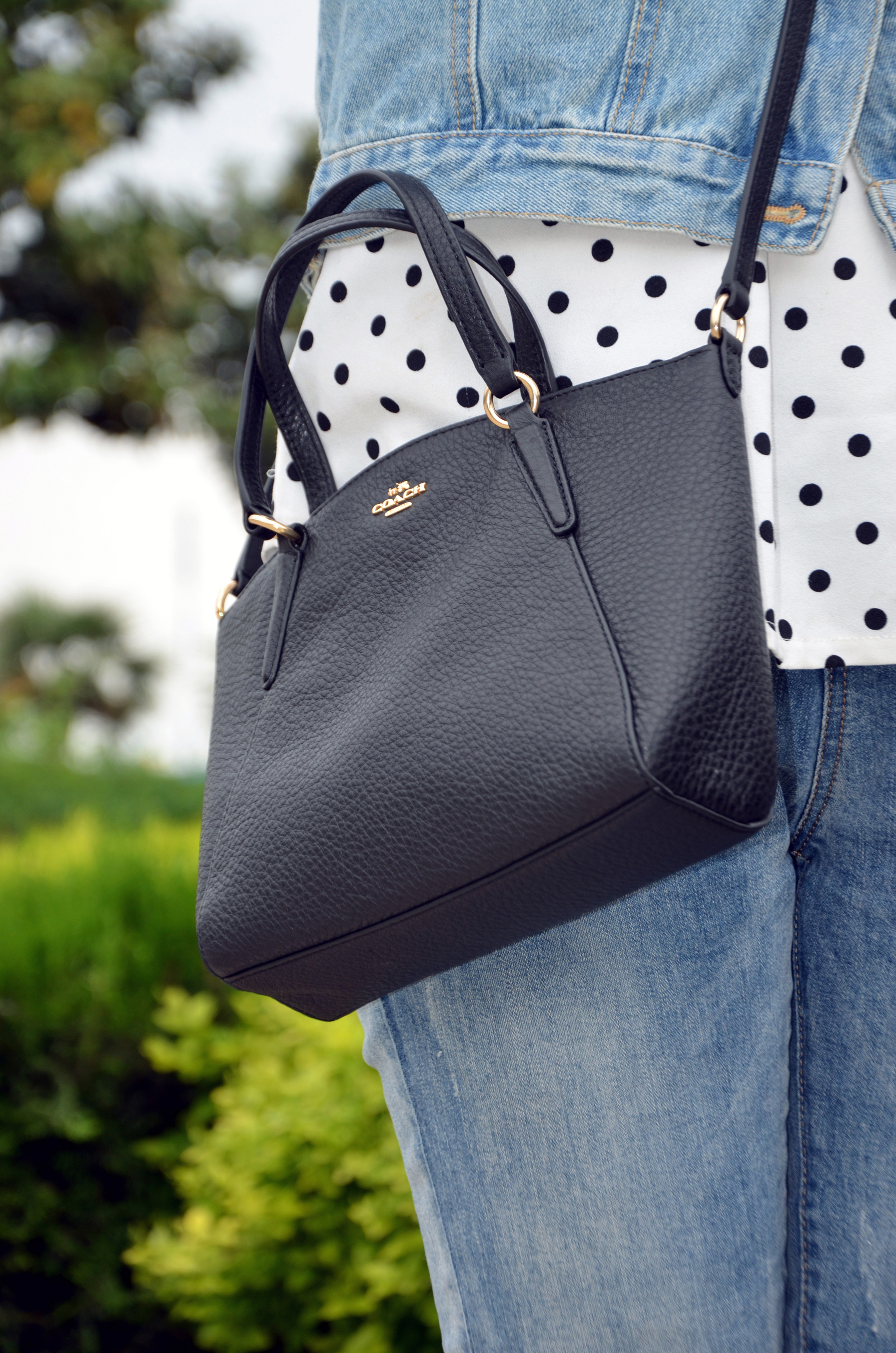 蔻驰女包必买的马鞍包,蔻驰女包6000多有哪些款式的包