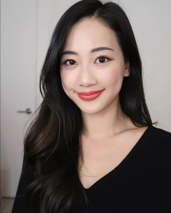 阿玛尼405滋润细腻，兰蔻505性感妩媚，哪一款让你心动？