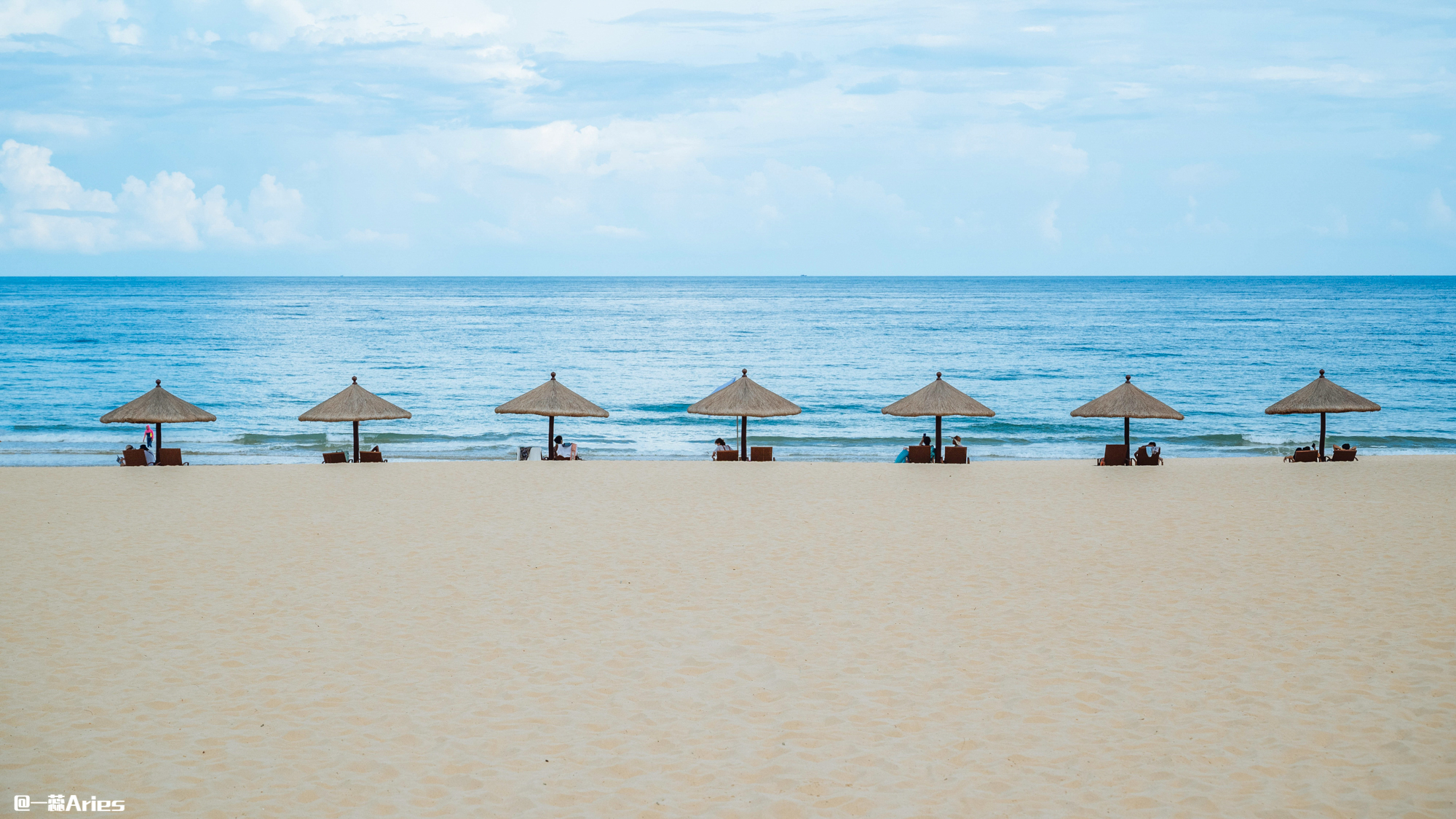 海南月亮湾旅游攻略,海南最美海湾旅游攻略