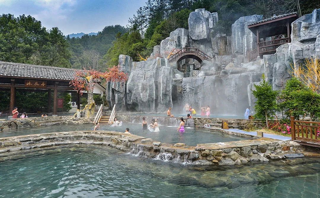 99元温泉套票推荐,99元玩一天的温泉