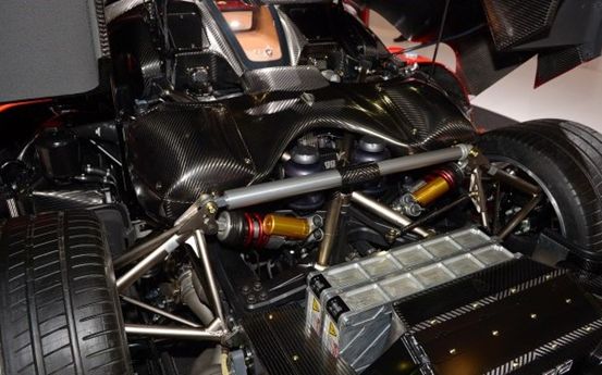 坐拥好几十辆豪车,坐拥千万豪宅是种什么体验