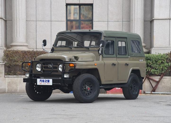 越野圈公认的三款老炮车型,手动挡、手摇窗、手摇发动,212上榜