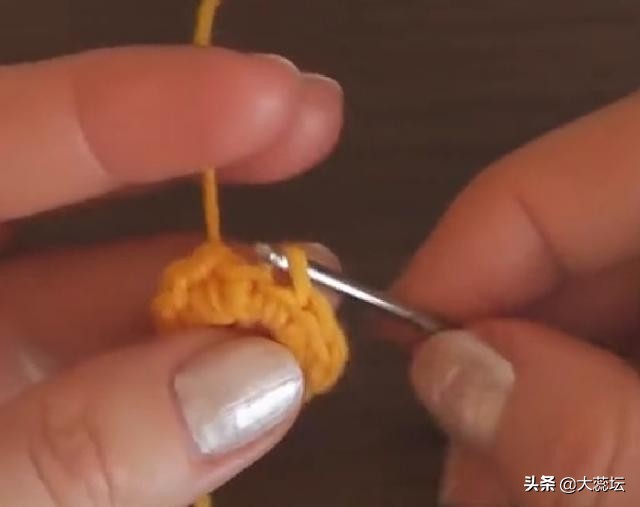 花边毛毯的钩编视频教程,凤凰毛毯的钩编花样教程