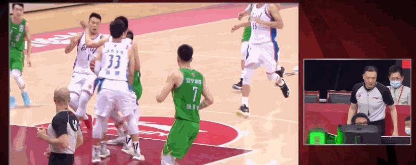 郭艾伦说杨鸣已经上一回热搜,杨鸣捂郭艾伦嘴原声