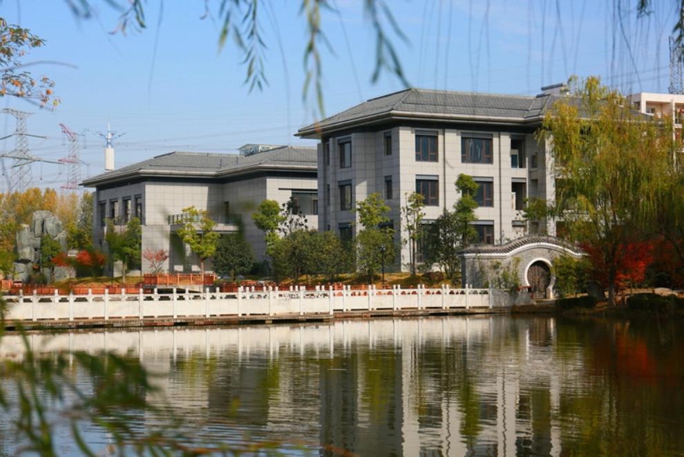 2023没有招满的本科院校有哪些,没招满人的27所985的专业