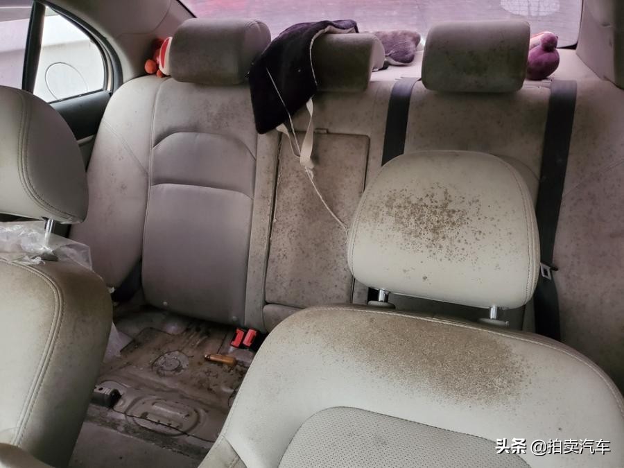 鍙樺崠姹借溅,鍙樺崠鍔虫柉鑾辨柉閫冨埌娉板浗