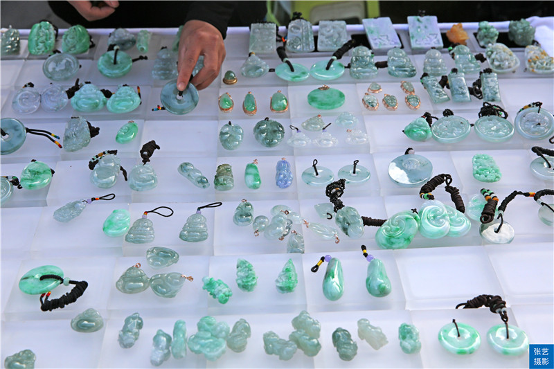 腾冲玉石老店,腾冲玉石交易集市