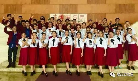 从逃学被嫌弃到和周杰伦演出,所有的“坏孩子”都缺一个好老师