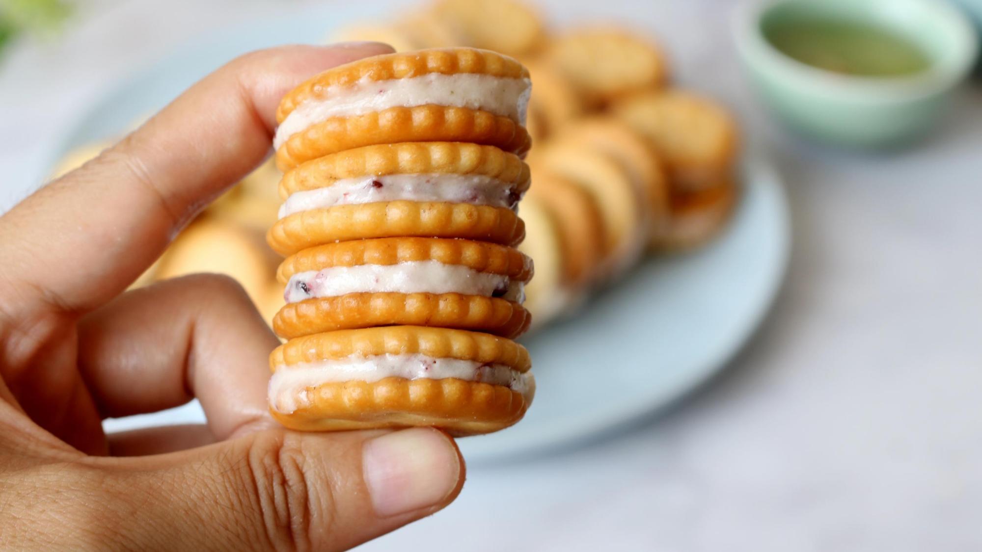 饼干中的起酥油是什么,面包和饼干哪个添加剂多